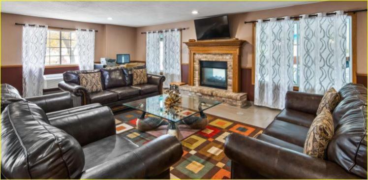 Best Western Dodgeville Inn & Suites Екстериор снимка